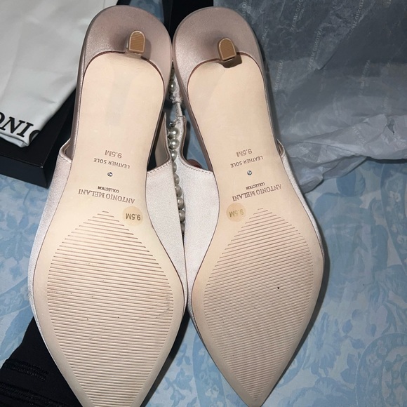 Antonio Melani Bridal Heels - Picture 4 of 6